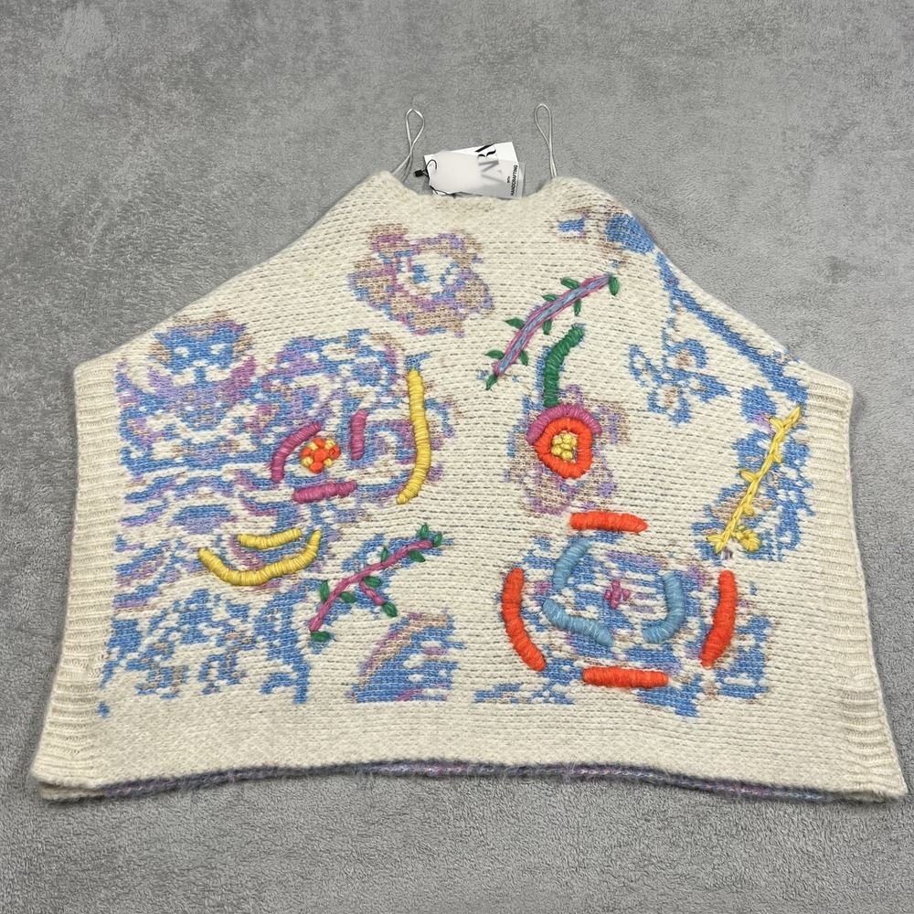 Zara Poncho Cape Sweater Womens Medium Floral Embroidered Knit Oversized New - Picture 11 of 13